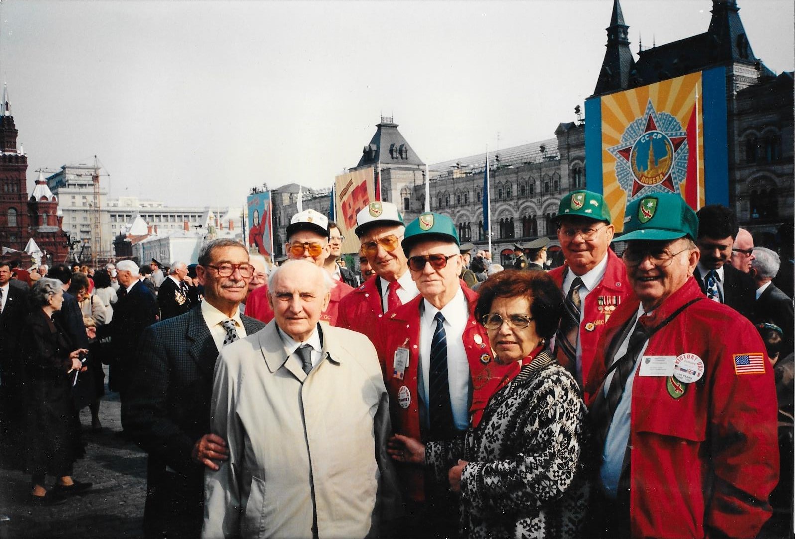 Boldrini con 5 veterani statunitensi in Piazza Rossa a Mosca, 1995